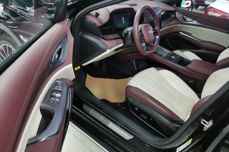 Used BYD Seal 2023 DM-i 1.5T 121km Flagship Model
