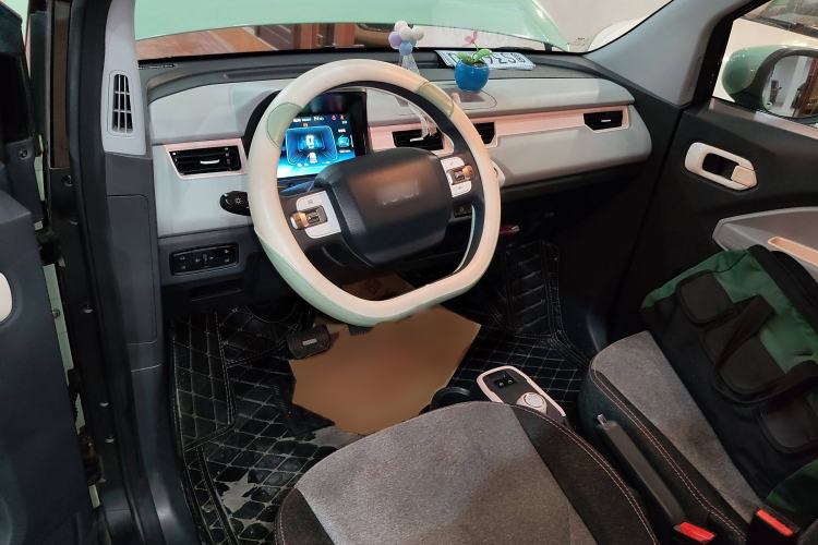 Used Chery New Energy QQ Ice Cream 2022 170km Sundae Phosphate Lithium-Ion