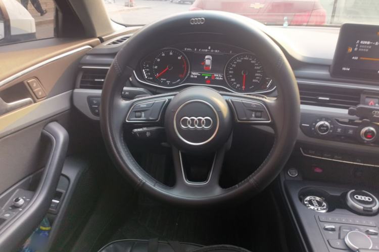 Used Audi A4L 2018 30th Anniversary Edition 40 TFSI Trendy Model