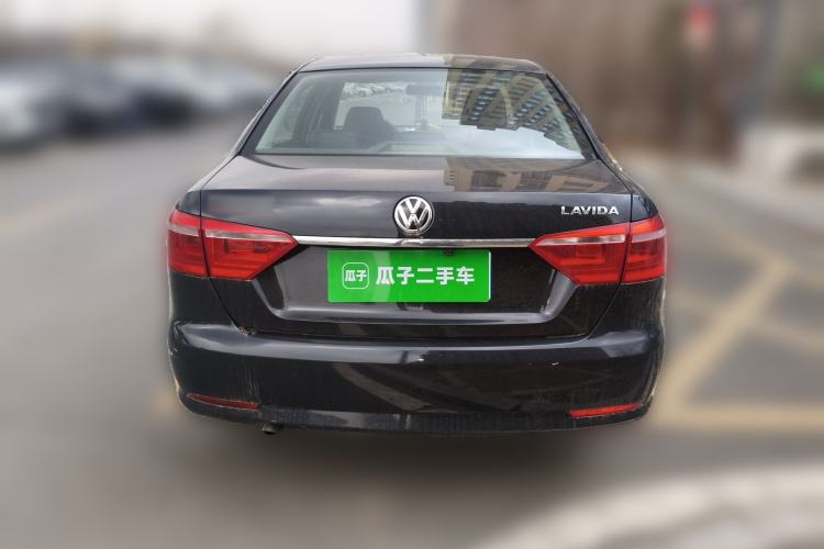 Used Volkswagen Lavida 2013 Revised Classic 1.6L Manual Fashion Edition
