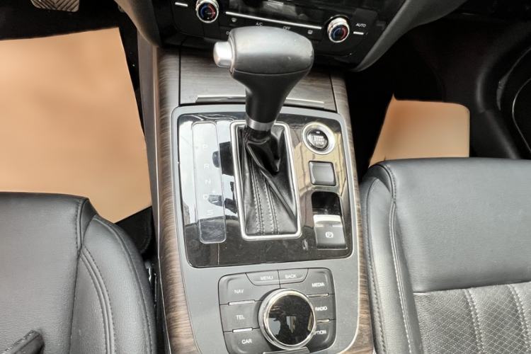 Used JAC Group Refine A60 2017 1.5 TGDI Automatic Luxury Model Interior 11