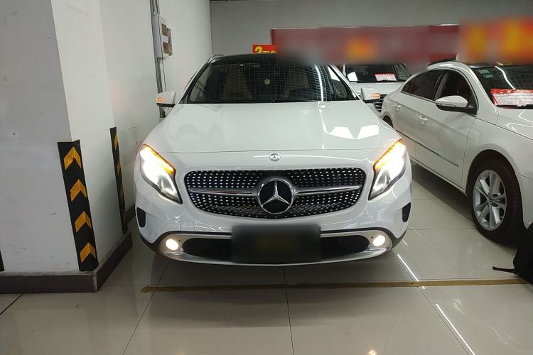 Used Mercedes-Benz GLA 2015 GLA 200 Fashion Model
