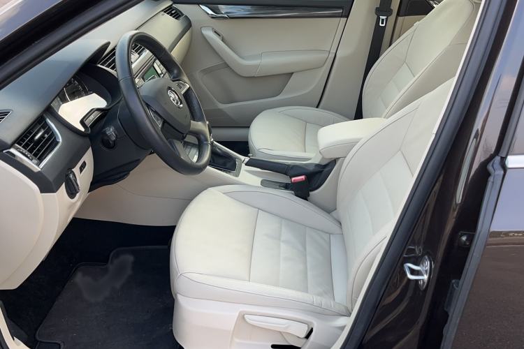 Used Skoda Octavia 2016 1.6L Automatic Smart Drive Edition