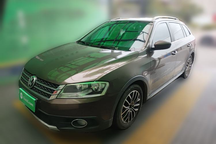 Used Volkswagen Cross Lavida 2014 1.6L Automatic