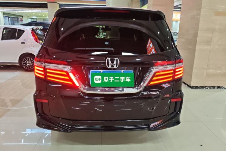 Used Honda Elysion 2016 2.4L Supreme Edition
