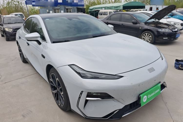 Used Geely Galaxy E8 2025 700 km Long-Range Intelligent Driving Version Front Right 45 Deg