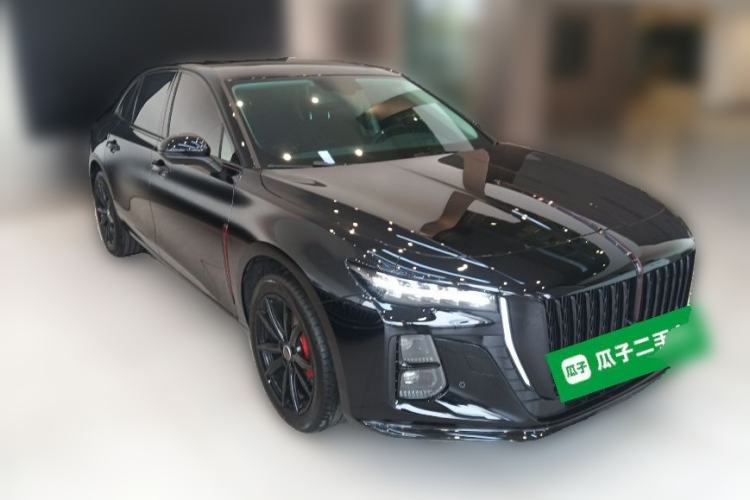 Used Hongqi H5 2025 1.5T DCT Xuan Ying Edition Front Right 45 Deg