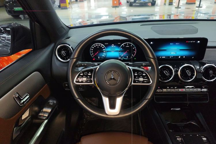 Used Mercedes-Benz GLB 2022 Second Facelift GLB 200 Fashion Edition Steering Wheel