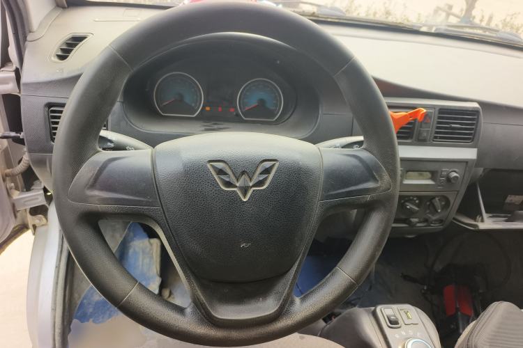Used Wuling EV50 2021 Van Logistics Vehicle - Huishitong Ningde 41.86 kWh Inovance 2nd-Generation Electric Control System
