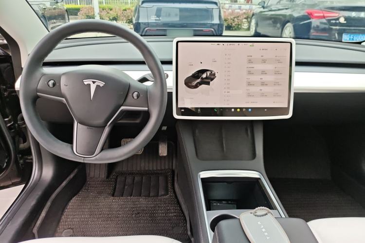 Used Tesla Model 3 2022 Rear-Wheel-Drive Version
