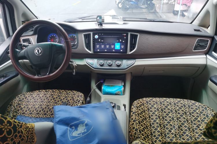 Used FORTHING Lingzhi M5 2020 Long-Range Version Comfort Model 7 Seats
