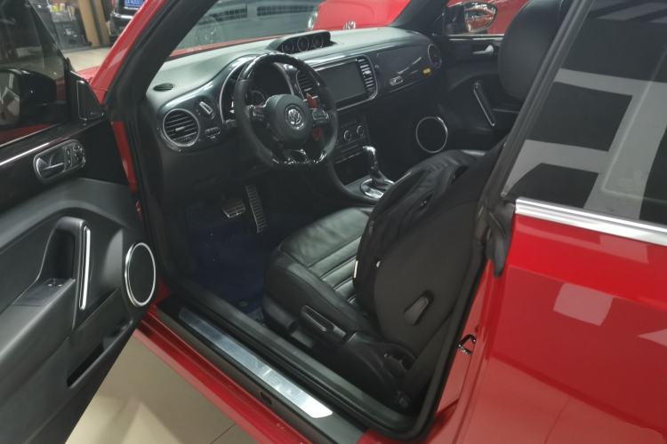 Used Volkswagen Beetle 2013 2.0 TSI Top-Trim Model
