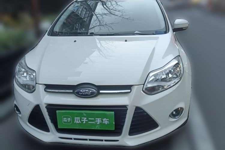 Used Ford Focus 2012 Sedan 1.6L Automatic Fashion Edition