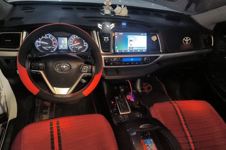 Used Toyota Highlander 2017 2.0T Four-Wheel Drive Luxury Edition 7 Seats