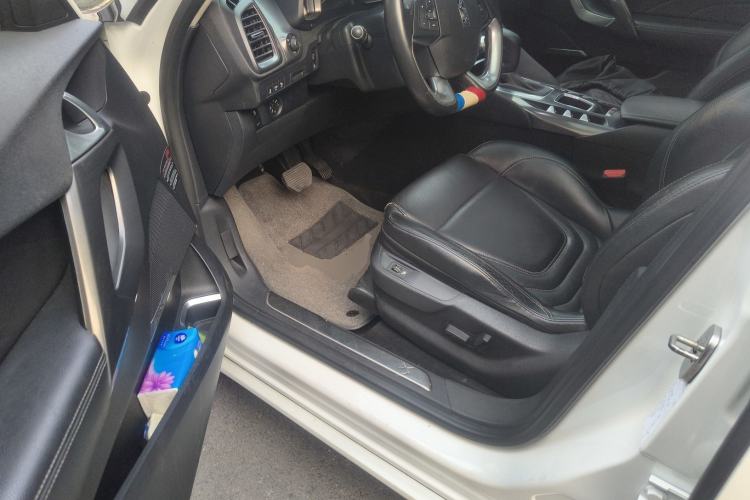 Used DS 5 2014 1.6T Luxury Edition THP160
