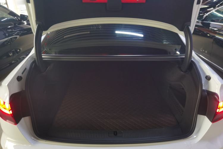 Used Audi A4L 2022 40 TFSI Fashion Dynamic Model Trunk