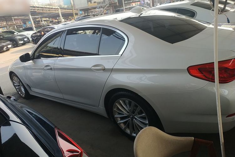 Used BMW 5 Series 2019 Facelifted 525Li Luxury Package
