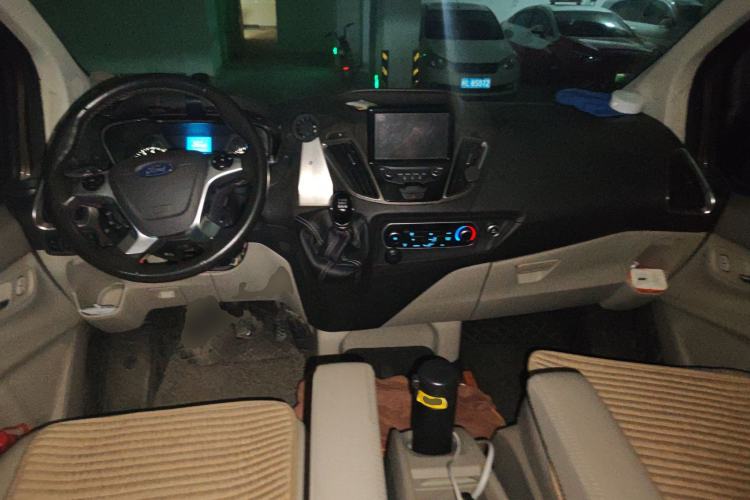 Used Ford Tourneo Custom 2016 2.0T Manual Elite Version