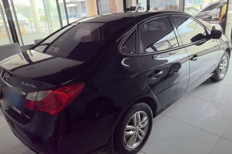 Used Hyundai Celesta 2011 1.6L Manual Comfort Edition Rear Right 45 Deg