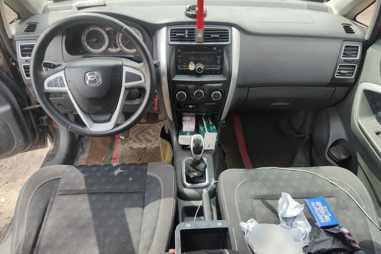 Used Suzuki Liana A6 2015 Sedan 1.4L Manual Enjoyment Model Center Console