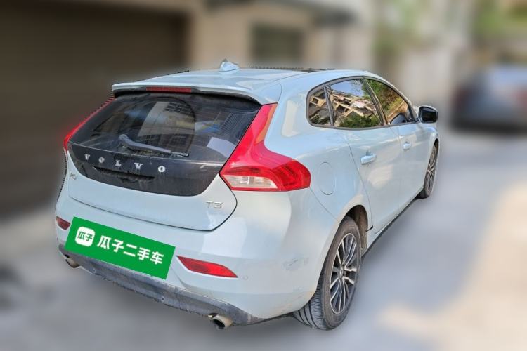 Used Volvo V40 2018 T3 Zhiyi Edition Rear Right 45 Deg