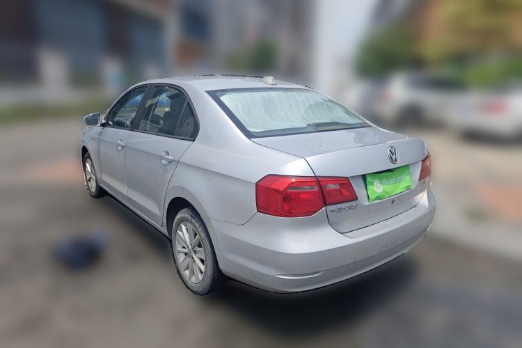 Used Volkswagen Jetta 2015 1.6L Manual Comfort Model
