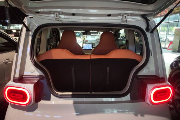 Used Wuling Hongguang MINIEV 2024 3rd Generation 215km Youth Edition Trunk