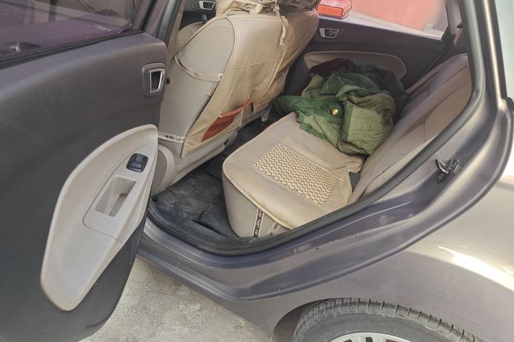 Used Ford Fiesta 2013 Sedan 1.5L Manual Fashion Edition