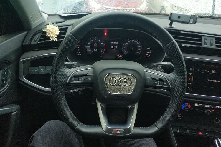 Used Audi Q3 Sportback 2020 40 TFSI Fashion Model
