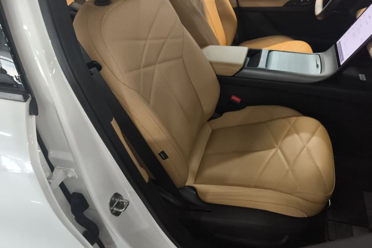 Used Geely Galaxy L6 2023 60km PLUS Right Front Seat