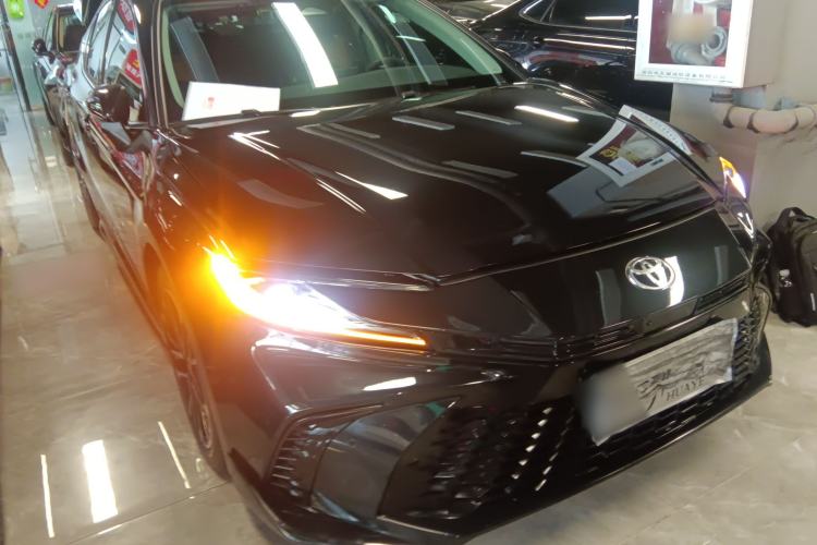 Used Toyota Camry 2026 Model Dual-Engine 2.0HSE Sport Lite Edition