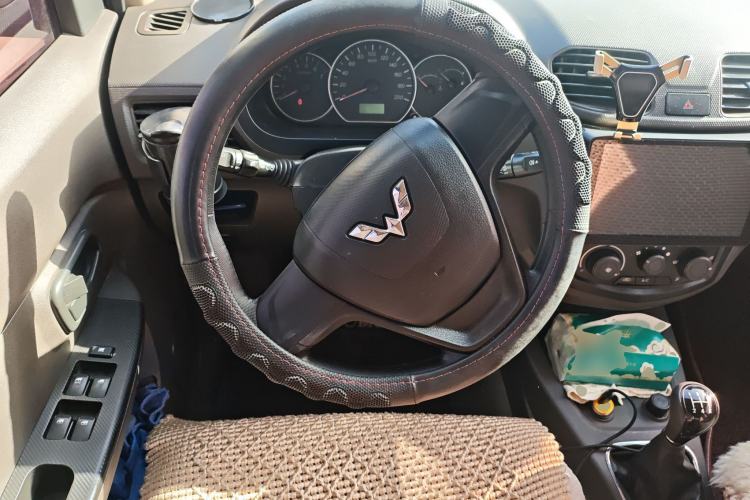 Used Wuling Hongguang 2014 1.5L Standard Version