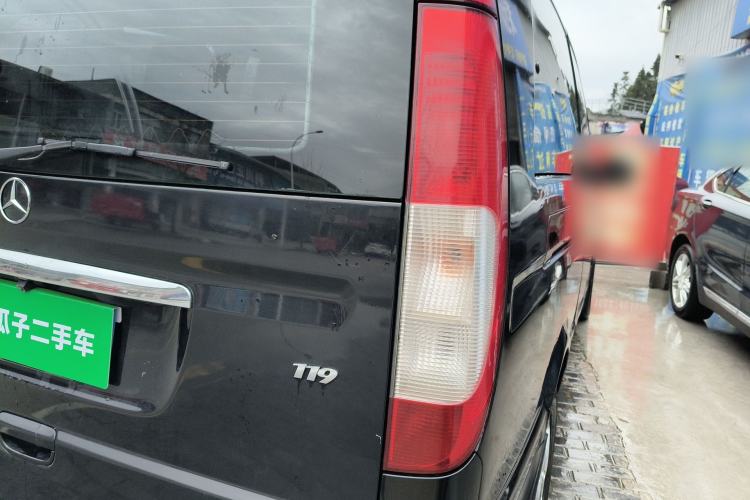 Used Mercedes-Benz Vito 2011 2.5L 7-seater executive version Right Rear Taillight