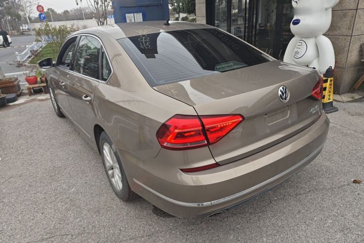 Used Volkswagen Passat 2016 330TSI DSG Luxury Edition
