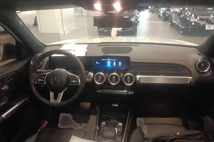 Used Mercedes-Benz GLB 2021 GLB 200 Fashion Model Center Console