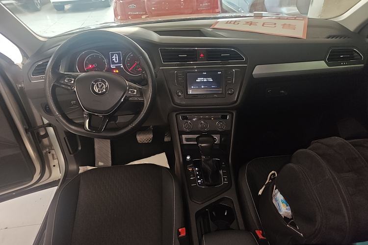 Used Volkswagen Tiguan L 2017 330TSI Automatic Two-Wheel Drive Luxury Edition
