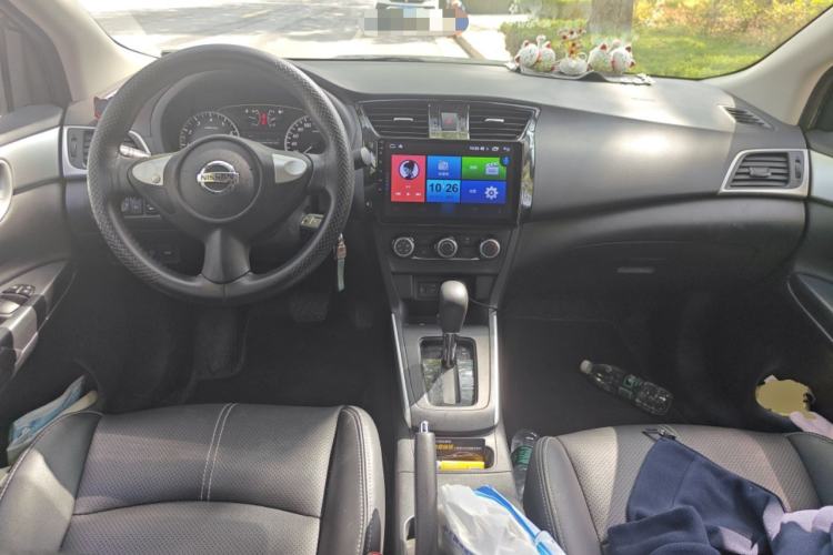 Used Nissan Sylphy 2021 Classic 1.6XE CVT Comfort Edition Center Console