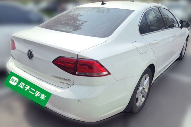 Used Volkswagen Lamando 2017 230TSI DSG Fashion Edition
