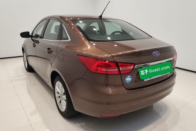 Used Ford Escort 2015 1.5L Automatic Fashion Model
