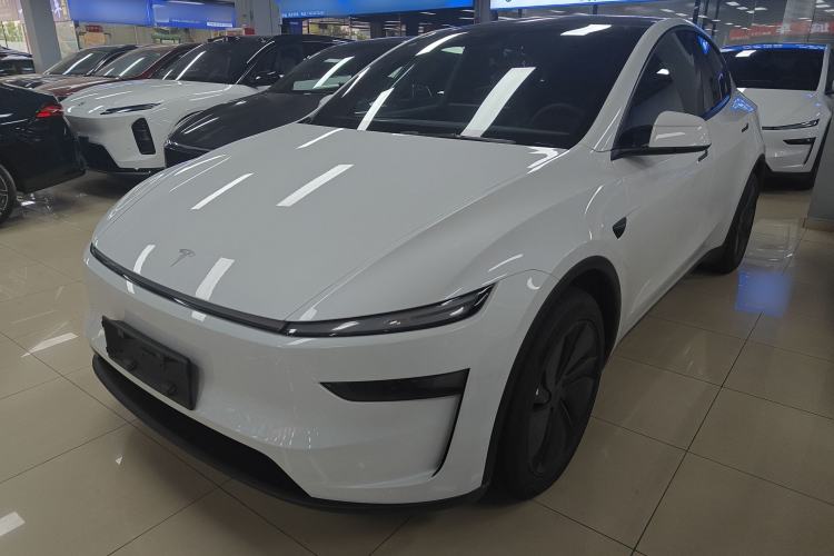 Used Tesla Model Y 2026 Long-Range All-Wheel-Drive Model