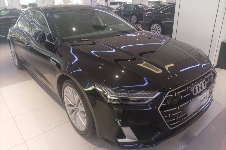 Used Audi A7L 2024 45TFSI S-line Dream-Building Edition Flow Crystal Package Front Right 45 Deg