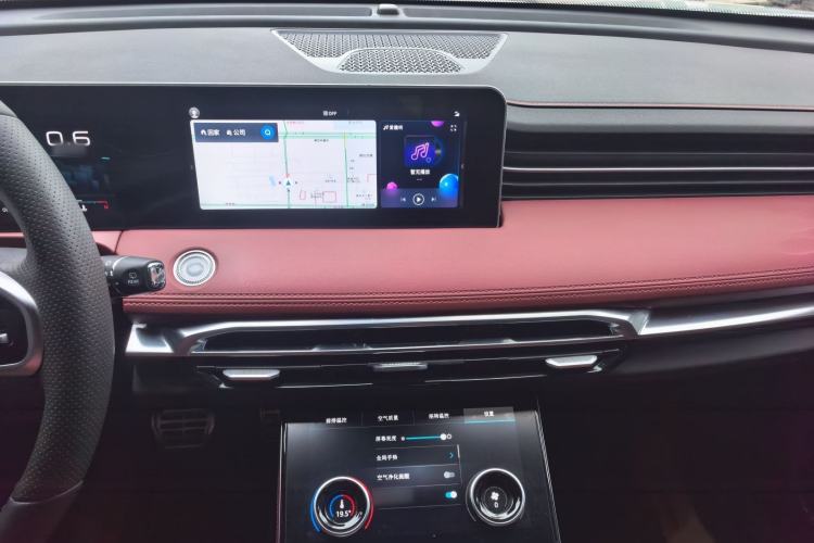 Used JETOUR X70 PLUS 2023 1.6T DCT Stronger PRO 7-Seater Audio And AC Panel