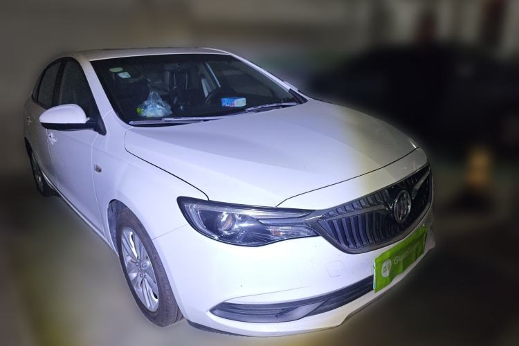 Used Buick GT 2018 15T Dual-Clutch Elite Model China V Standard Front Right 45 Deg