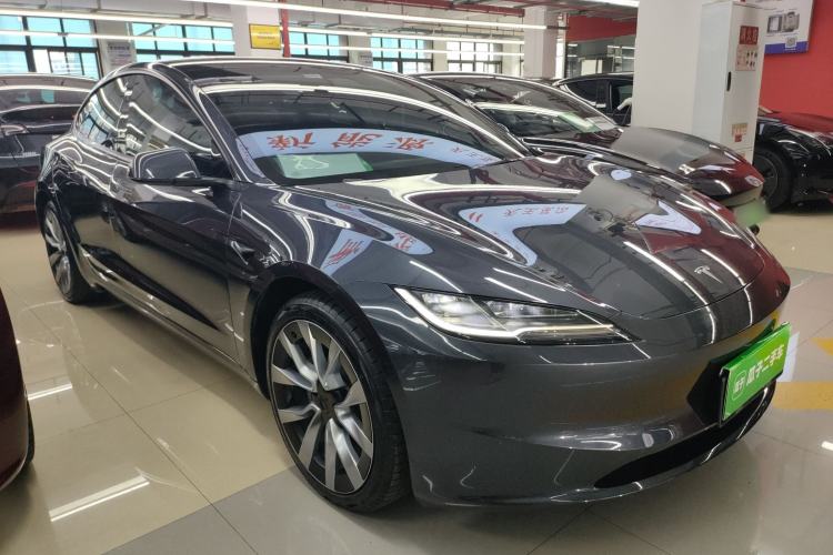 Used Tesla Model 3 2023 Long-Range All-Wheel-Drive Version