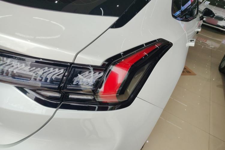 Used Zeekr 001 2024 WE Edition 100 kWh Rear-Drive
