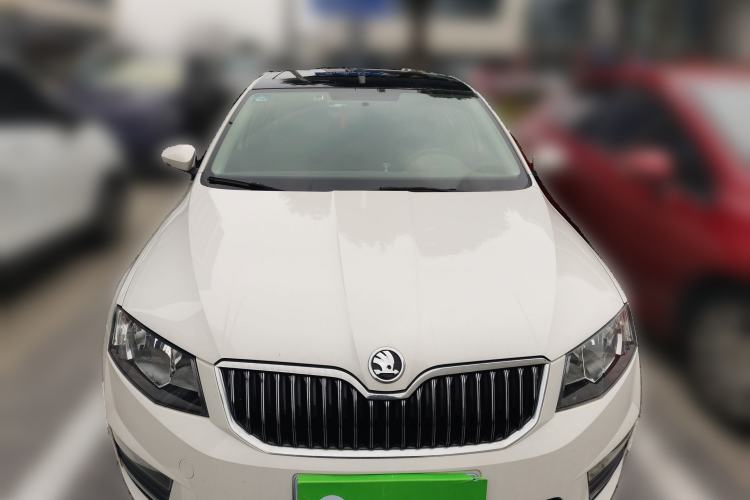 Used Skoda Octavia 2017 1.6L Automatic Smart Drive Edition
