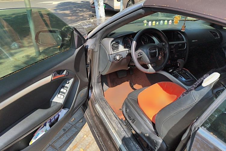 Used Audi A5 2010 2.0TFSI Cabriolet
