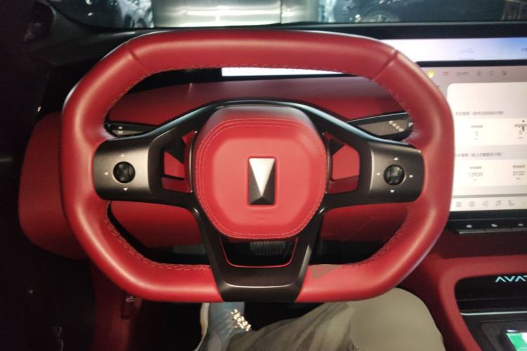 Used Avatr 12 2025 Year Updated Ultra Extended-Range Version Steering Wheel