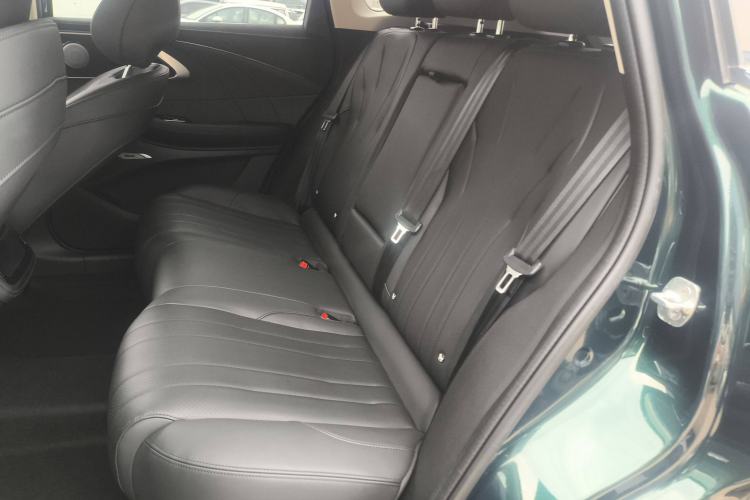 Used EXEED Lingyun 2025 300T Two-Wheel Drive Starry Edition
