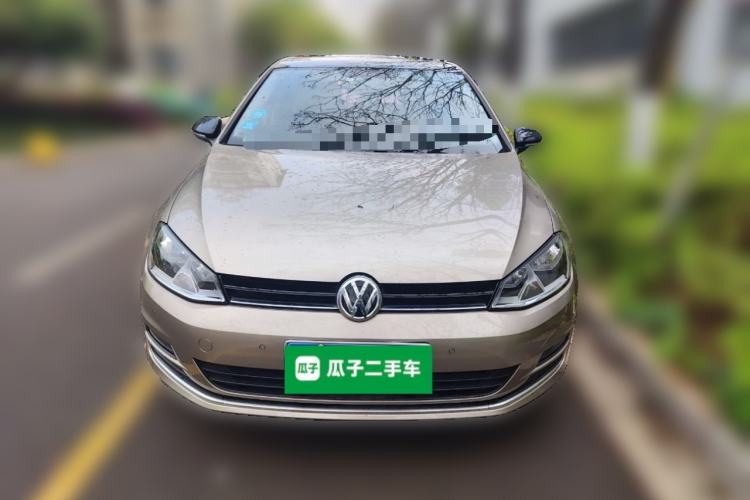 Used Volkswagen Golf 2017 1.6L Automatic Comfort Million-Vehicle Anniversary Edition